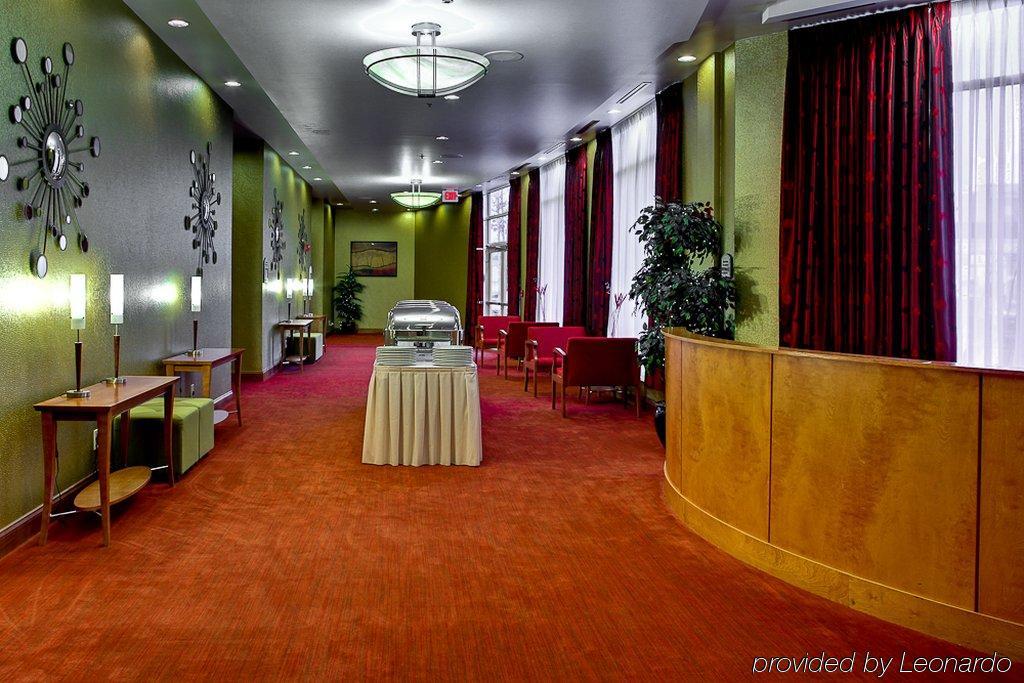 Delta Hotels By Marriott Colonial Heights Interior photo